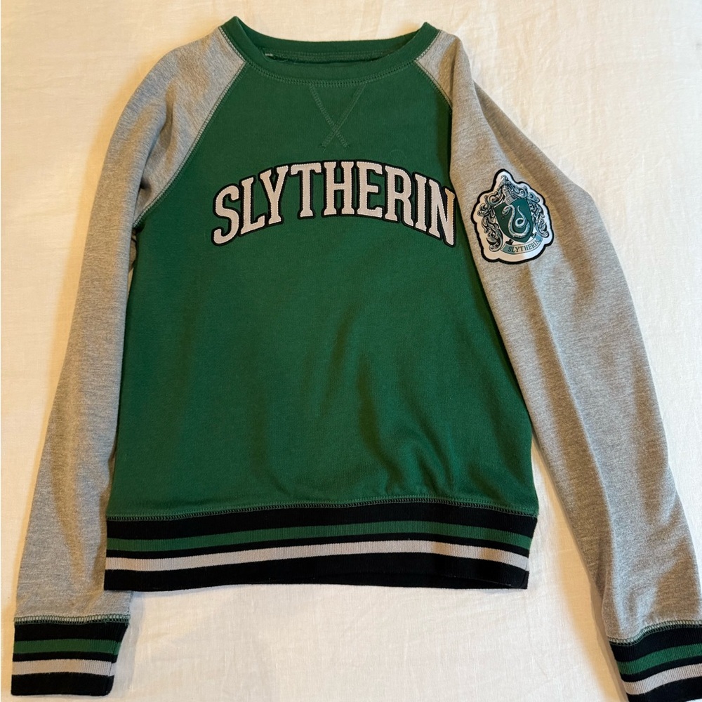 The Wizarding World of Harry Potter – Slytherin Kids Sweatshirt | sz small